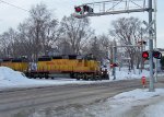 UP 3077 rumbles across Main Street